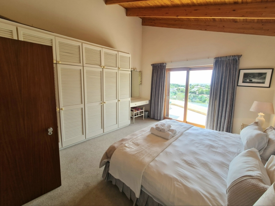 5 Bedroom Property for Sale in Lower Robberg Western Cape